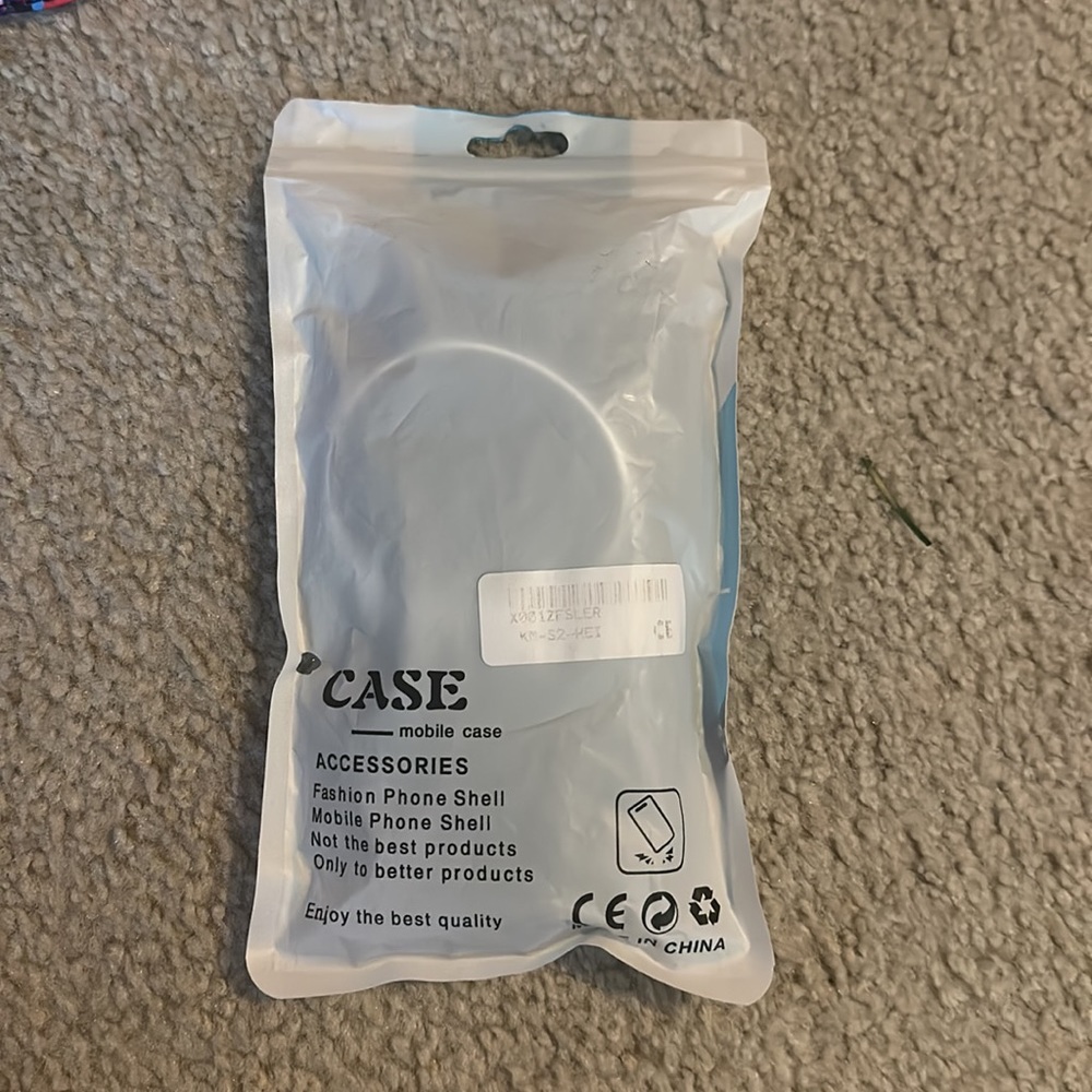 AirPod case - Picture 2 of 2